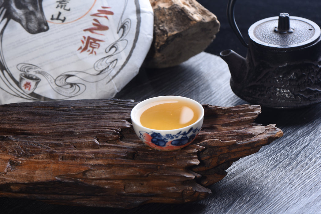 2018 Yunnan Sourcing "Mengku Huang Shan" Wild Arbor Raw Pu-erh Tea Cake