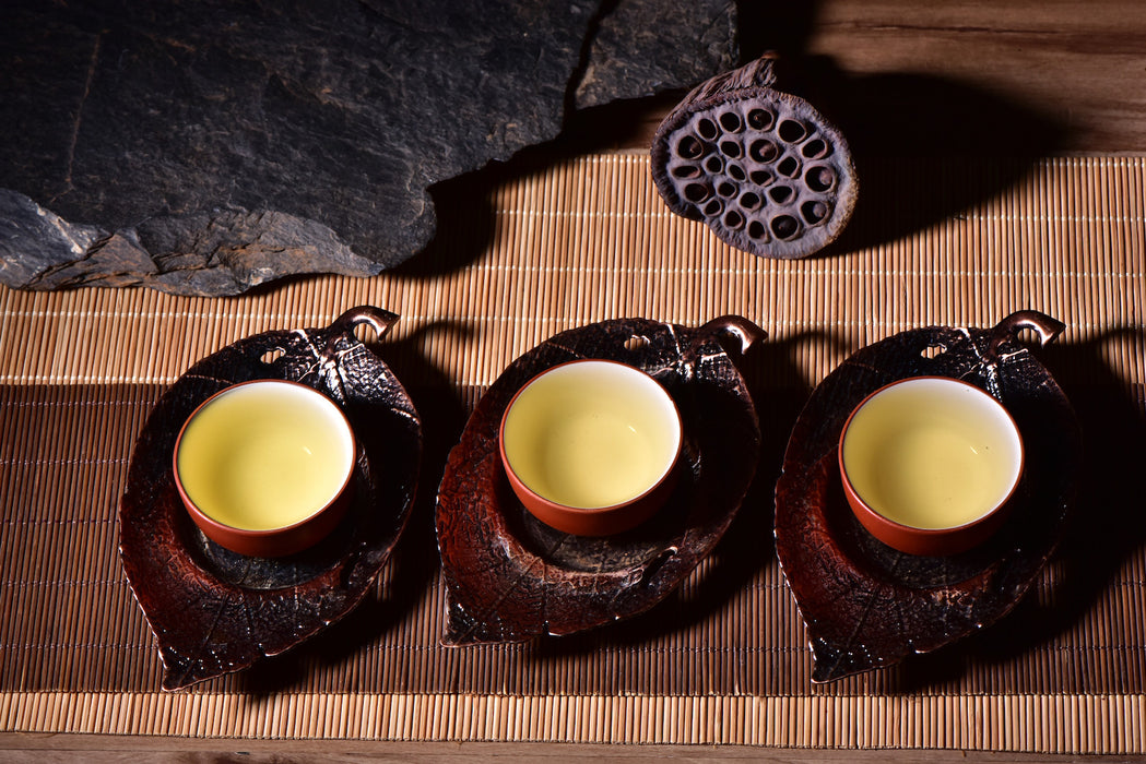 2017 Yunnan Sourcing "Gu Shu Bai Cha" Old Arbor Raw Pu-erh Tea Cake
