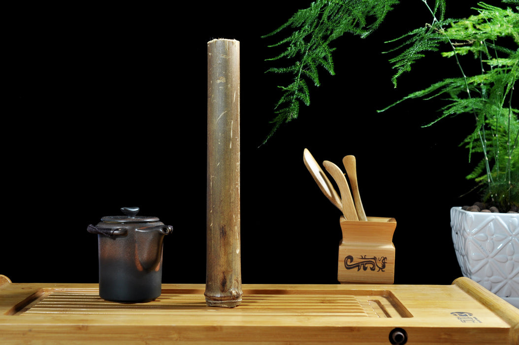 2001 Aromatic Bamboo Raw Pu-erh Tea of Menghai