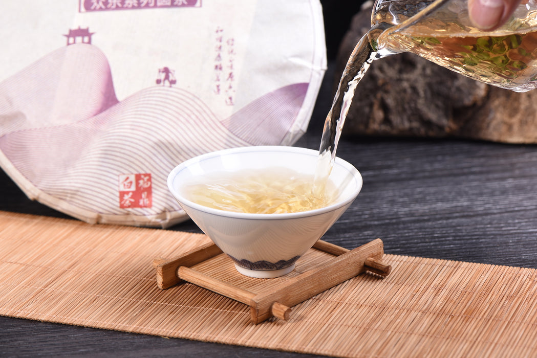 2013 Shun Ming Dao "Shou Mei" Fuding White Tea Cake