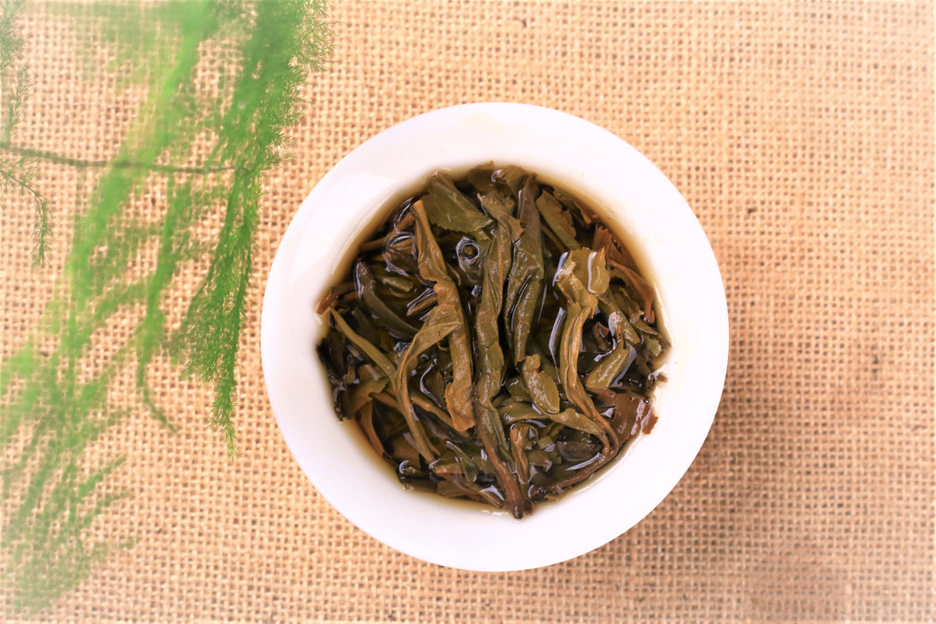 2020 Yunnan Sourcing "Gu Shu Bai Cha" Aged Raw Pu-erh Tea Cake
