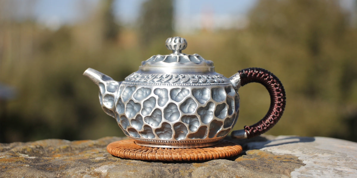 Buncheong Top Handle Flower Teapot #1b – Tea Dealers
