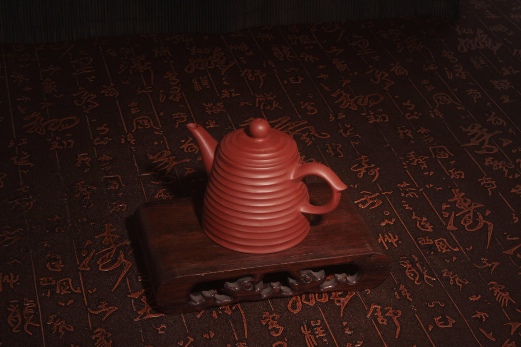 Chaozhou Hong Ni "Qian Ceng" Clay Teapot by Zhang Shu Huang