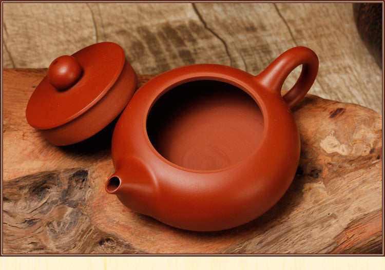 Chaozhou Hong Ni "Gui Fei" Clay Teapot by Xie Yan Juan