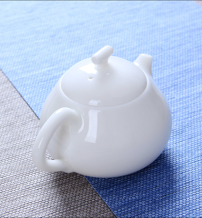 De Hua Jade Porcelain "Yu Ci" White Li Xing Teapot * 220ml