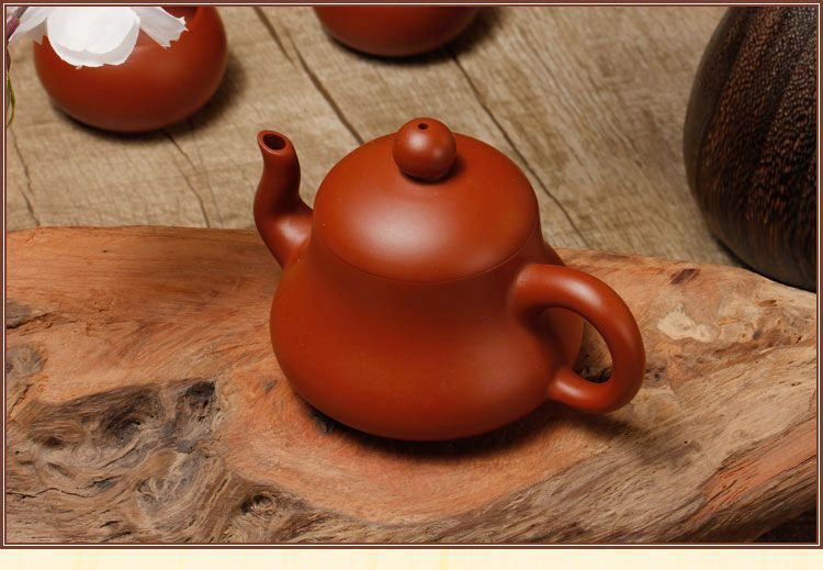 Chaozhou Hong Ni "Si Ting" Clay Teapot by Xie Yan Juan
