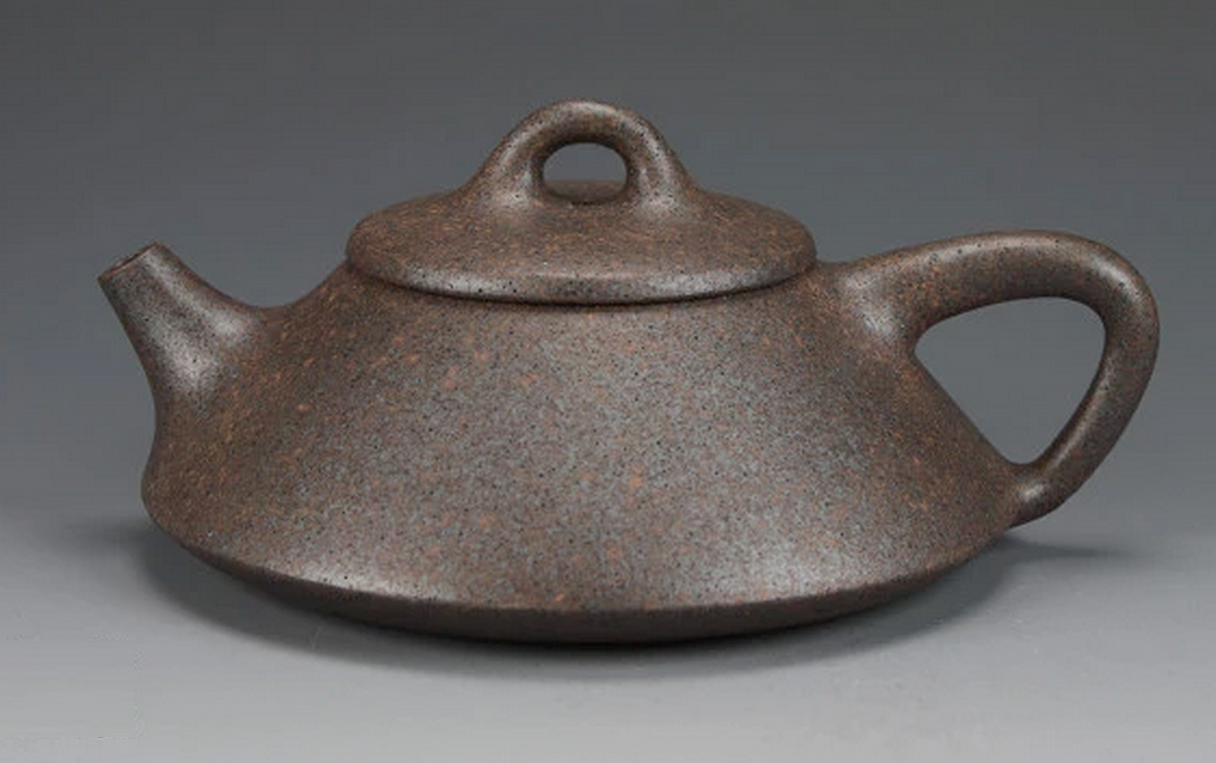 High Fired Old Duan Ni Clay Shi Piao Teapot * 140ml Yunnan High Fired Old Duan Ni Clay Shi Piao Teapot * 140ml Yunnan