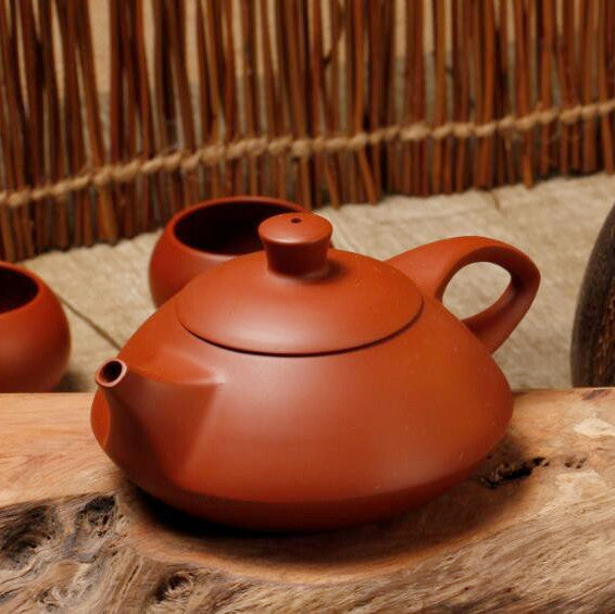 Chaozhou Hong Ni "Shou Zhi" Clay Teapot by Xie Yan Juan